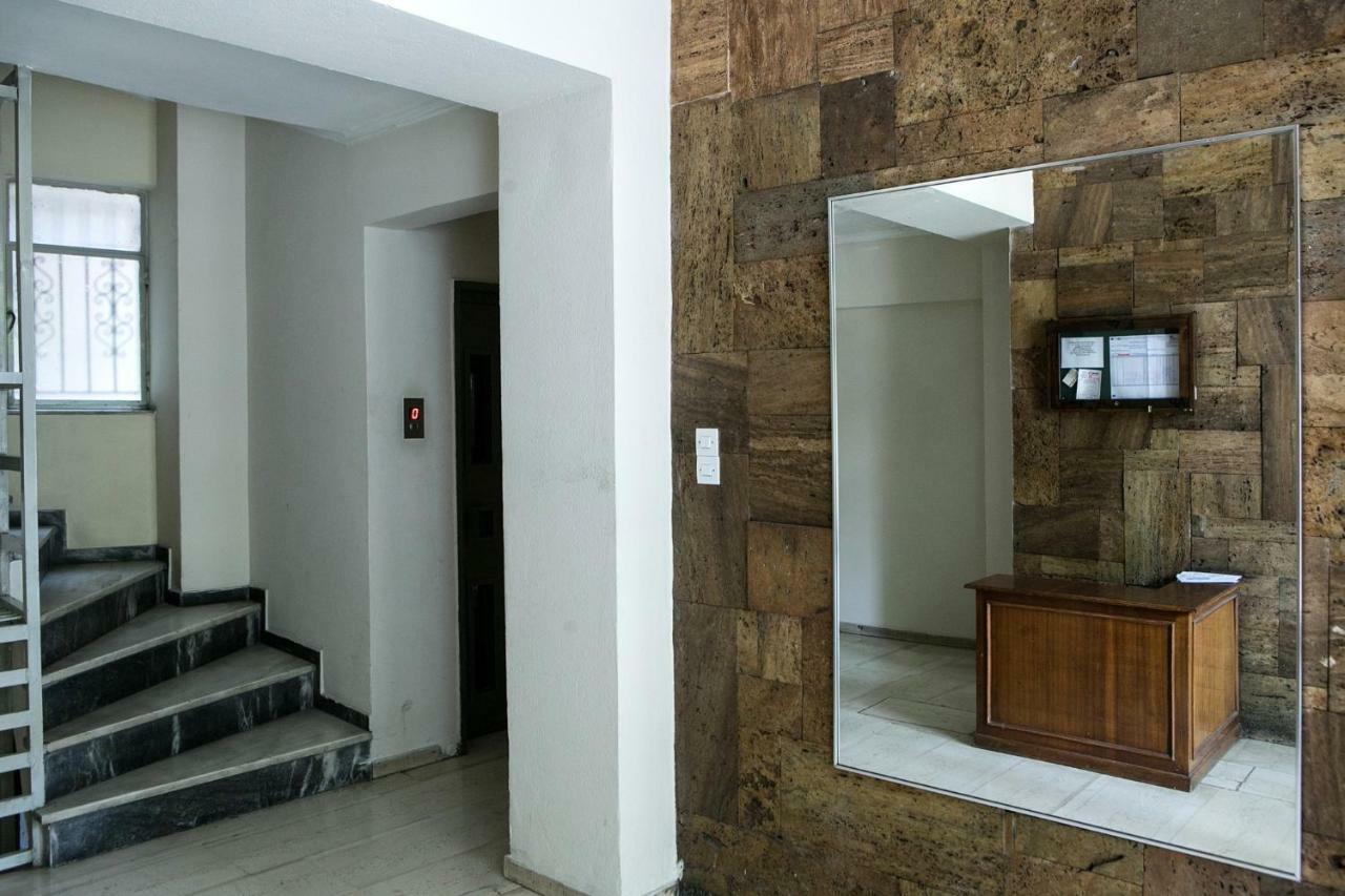 Best House, Larisis Metro, Athen Eksteriør billede
